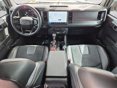 Used 2025 Ford Bronco Raptor AWD/4WD image 17