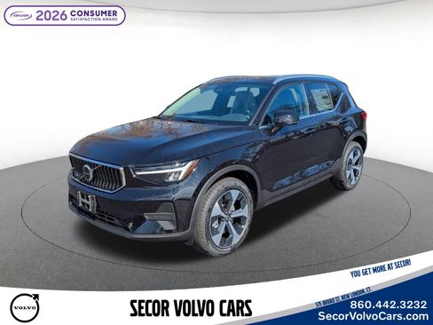 New 2025 Volvo XC40 B5 Core w/ Protection Package Premier image 1