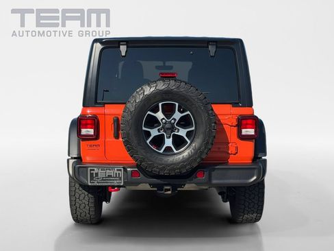 Used 2023 Jeep Wrangler Unlimited Rubicon w/ Cold Weather Group AWD/4WD image 6
