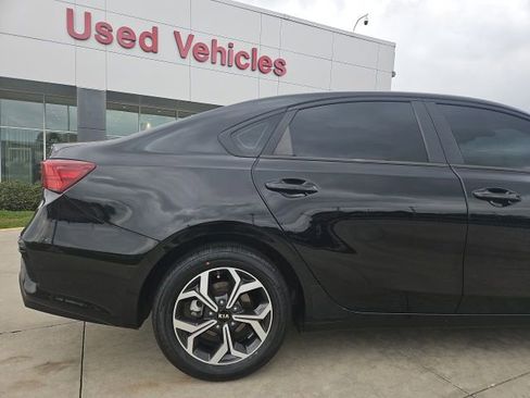 Used 2021 Kia Forte LXS image 19