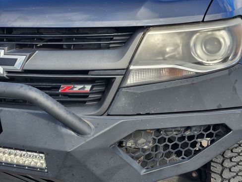 Used 2017 Chevrolet Colorado Z71 AWD/4WD image 8