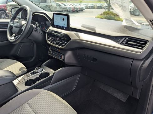 Used 2022 Ford Escape SE image 24