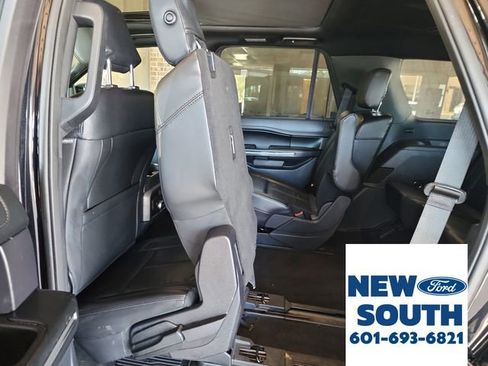 Used 2020 Ford Expedition XLT w/ Equipment Group 202A image 31