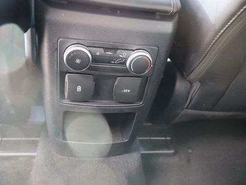 Used 2021 Ford Explorer XLT w/ Equipment Group 202A image 19