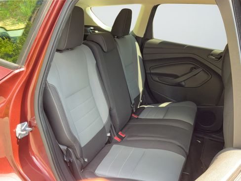 Used 2018 Ford Escape S FWD image 21