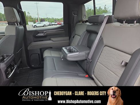 Used 2023 Chevrolet Silverado 1500 ZR2 w/ Technology Package AWD/4WD image 21