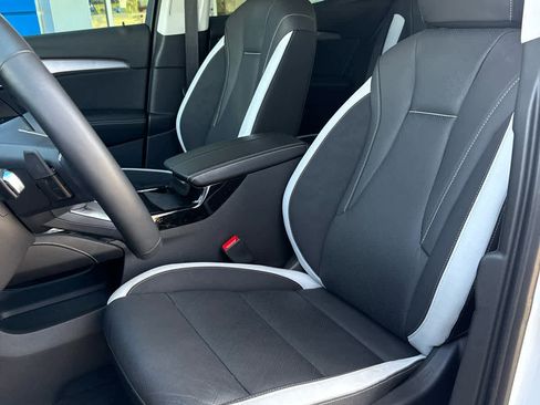 Used 2024 Buick Envision Sport Touring image 13