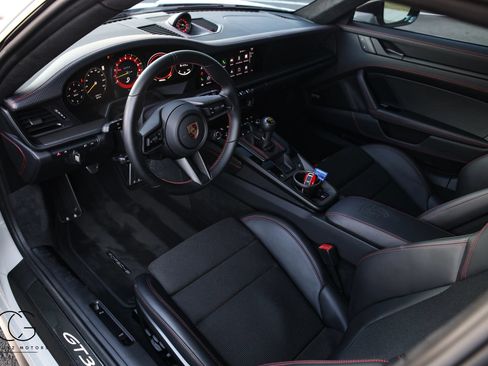 Used 2022 Porsche 911 GT3 RWD image 39