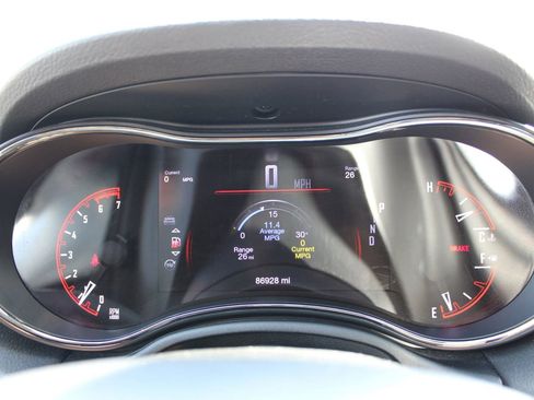 Used 2018 Dodge Durango R/T w/ Blacktop Package RWD image 29
