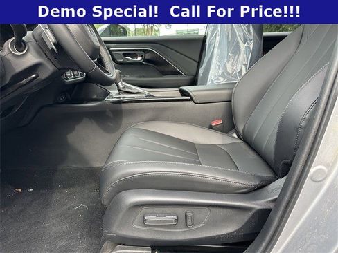 Used 2025 Acura ADX FWD image 9