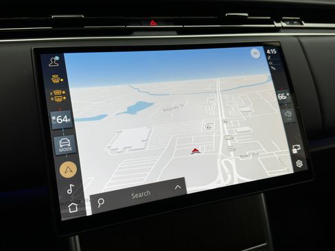 Used 2025 Land Rover Range Rover Long Wheelbase SE image 6