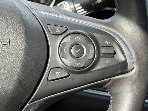 Used 2018 Buick Enclave Premium AWD/4WD image 20