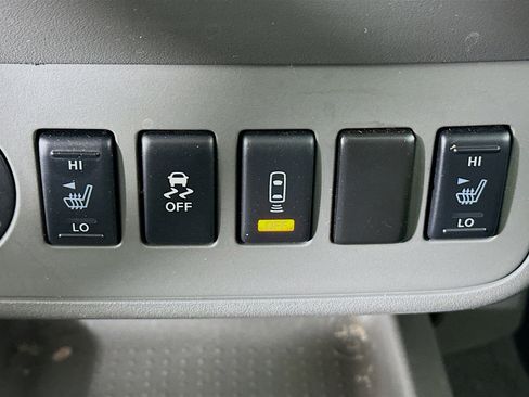 Used 2019 Nissan Frontier SL RWD image 25