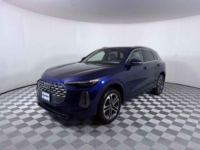 Certified 2025 Audi Q5 Premium w/ Premium Plus AWD/4WD image 3