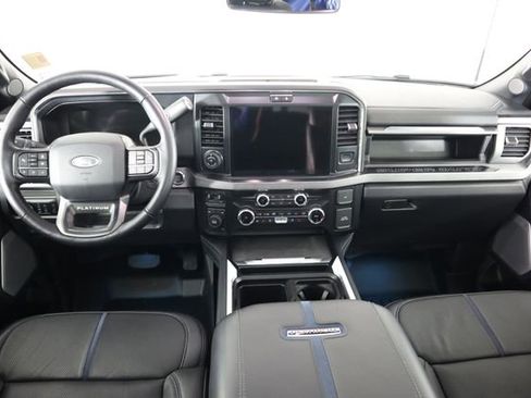 Certified 2025 Ford F450 Platinum w/ FX4 Off-Road Package image 44