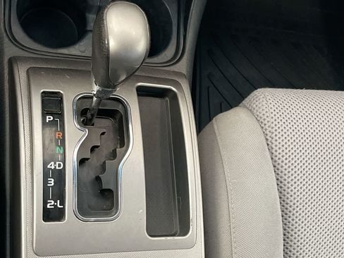 Used 2013 Toyota Tacoma 4x4 Access Cab V6 w/ TRD Sport Pkg image 19
