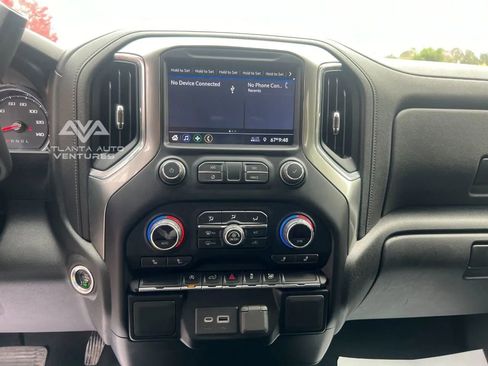 Used 2021 Chevrolet Silverado 1500 LT image 29