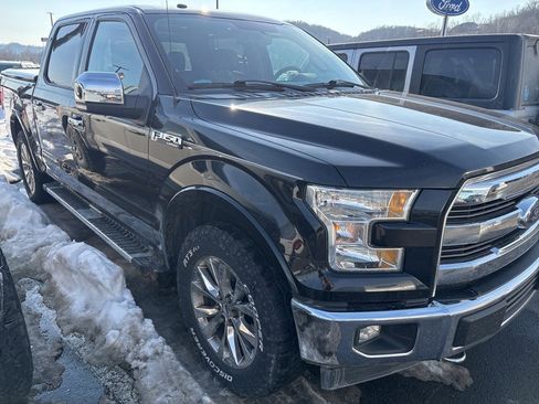 Used 2017 Ford F150 Lariat image 3