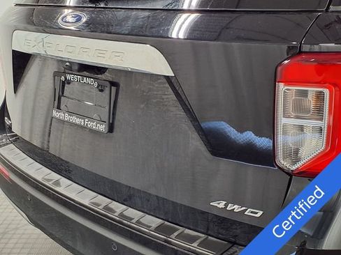 Certified 2023 Ford Explorer XLT w/ Equipment Group 202A AWD/4WD image 24