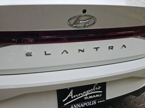 Used 2023 Hyundai Elantra SE FWD image 28