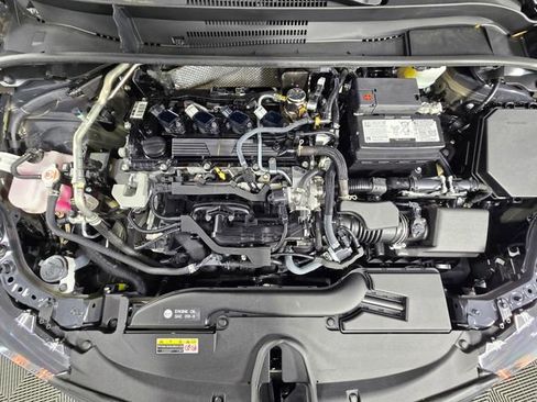 Used 2025 Toyota Corolla LE FWD image 13
