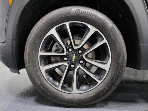 Used 2024 Chevrolet TrailBlazer LT w/ LT Cold Weather Package AWD/4WD image 5