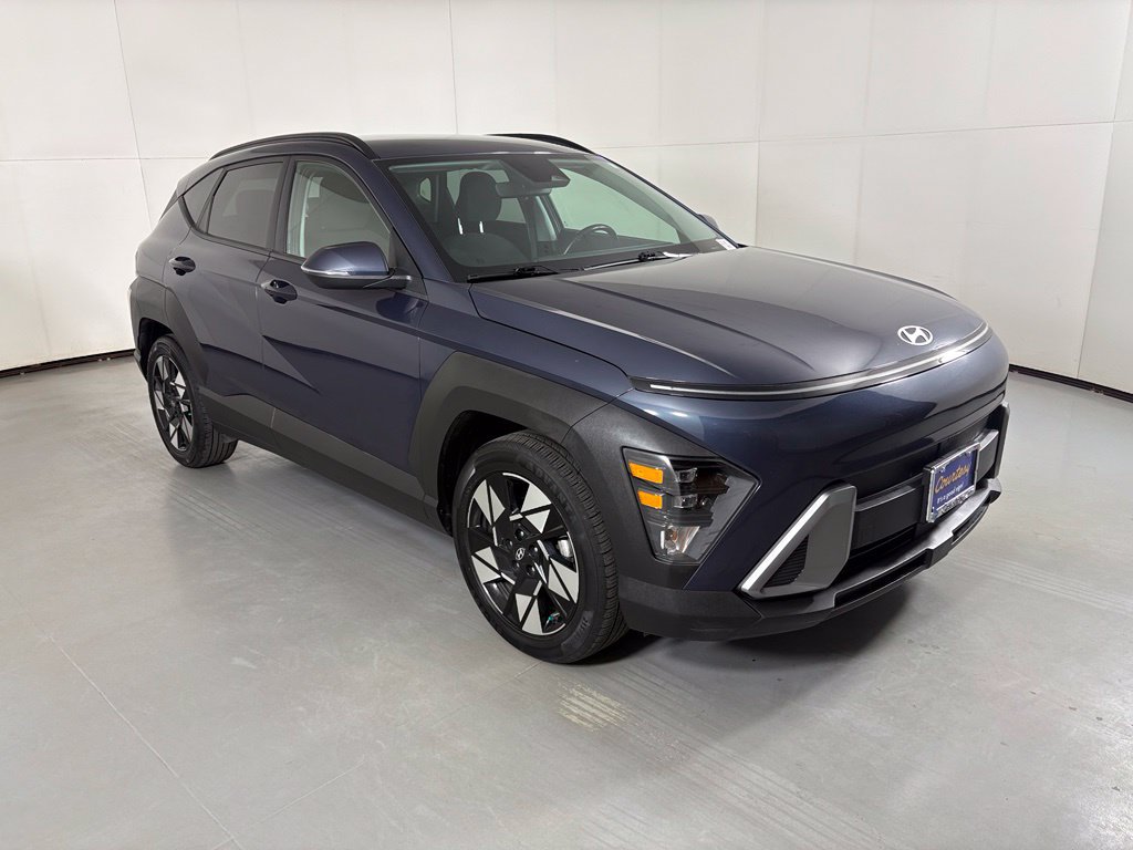 Used 2024 Hyundai Kona SEL FWD image 2
