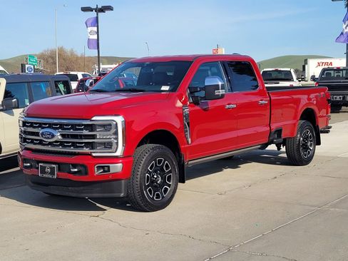 Used 2024 Ford F250 Platinum image 8