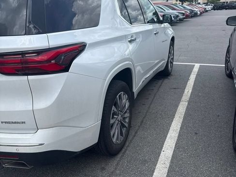 Used 2022 Chevrolet Traverse Premier w/ LPO, Floor Liner Package FWD image 2