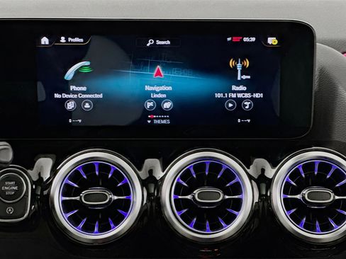 Used 2022 Mercedes-Benz GLA 35 AMG GLA 35 AMG Night 4MATIC w/ Premium Package image 12