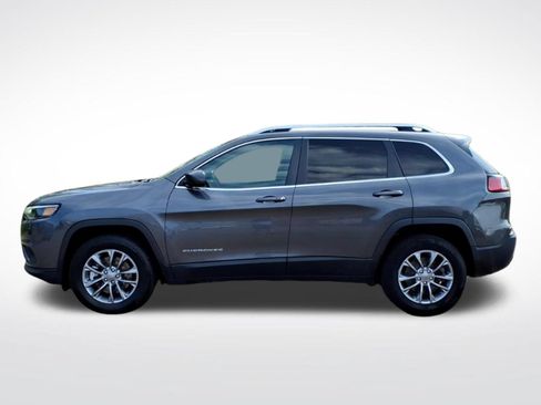 Used 2020 Jeep Cherokee Latitude Plus w/ Cold Weather Group AWD/4WD image 3