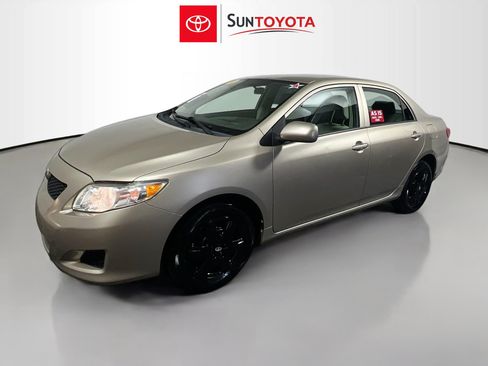 Used 2010 Toyota Corolla LE FWD image 9