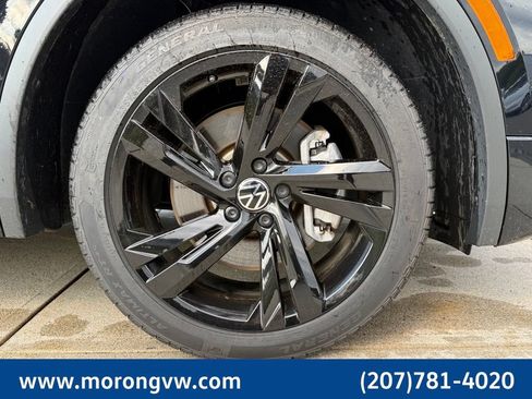 Used 2024 Volkswagen Tiguan SE R-Line AWD/4WD image 8