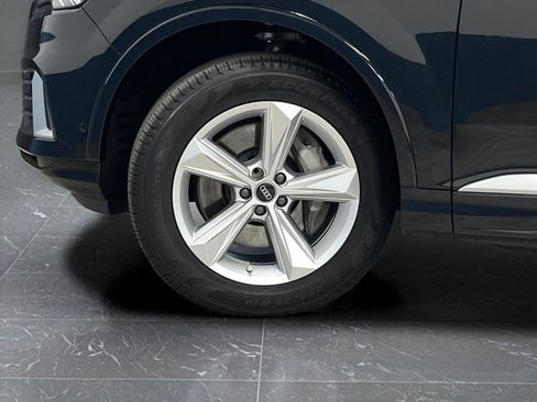 Used 2023 Audi Q7 3.0T Premium w/ Convenience Package image 39