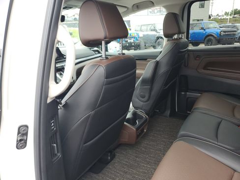 Used 2026 Honda Odyssey Elite image 15