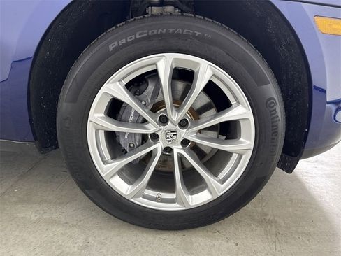 Certified 2023 Porsche Macan image 15