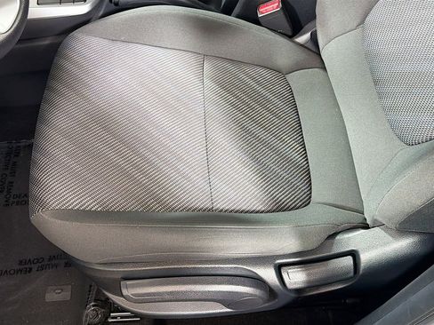 Used 2024 Kia Seltos LX AWD/4WD image 20