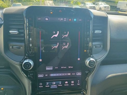Used 2025 RAM 2500 Tradesman AWD/4WD image 33