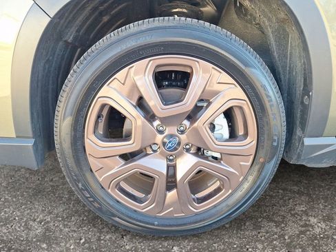 Certified 2025 Subaru Ascent Bronze Edition w/ Popular Package #2 image 9