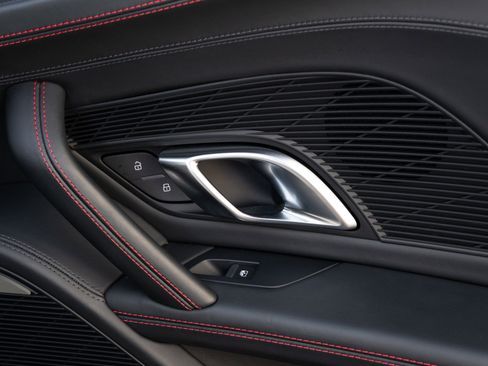 Used 2023 Audi R8 V10 performance image 55