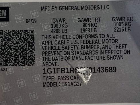 Used 2019 Chevrolet Camaro LT w/ RS Package image 34