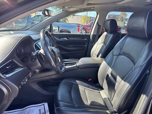 Used 2021 Buick Enclave Avenir w/ Avenir Technology Package image 8
