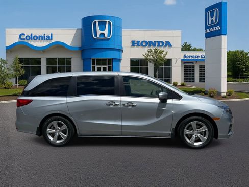 Used 2018 Honda Odyssey EX image 8