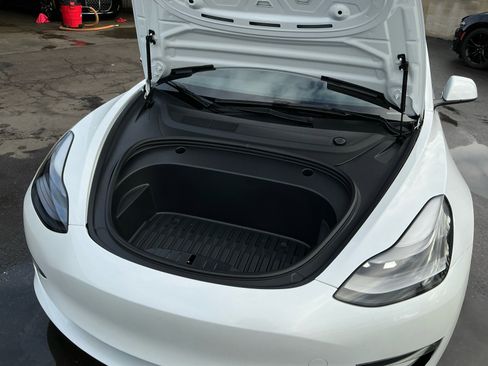 Used 2023 Tesla Model 3 Performance image 23