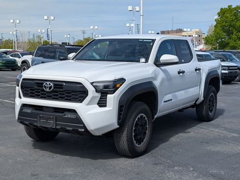 Used 2024 Toyota Tacoma TRD Sport image 10
