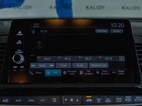 Used 2025 Honda Odyssey Sport-L image 8