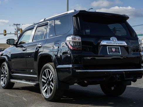 Used 2021 Toyota 4Runner Limited image 5