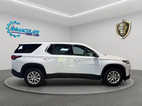 Used 2023 Chevrolet Traverse LS AWD/4WD image 6