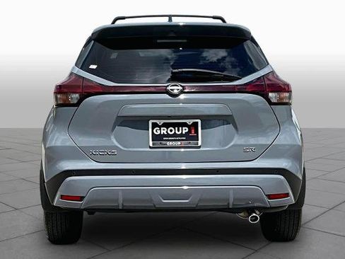 Certified 2024 Nissan Kicks SR w/ SR Premium Package FWD image 5