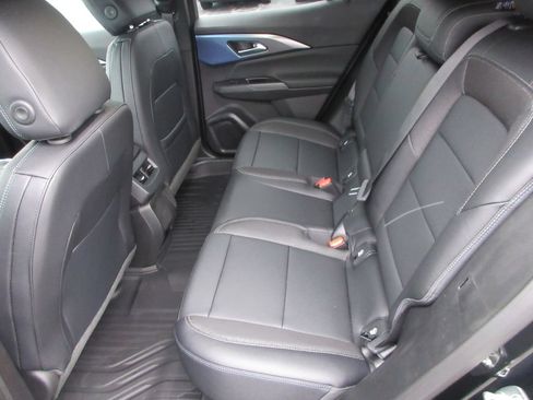 New 2026 Chevrolet Equinox EV LT AWD/4WD image 13